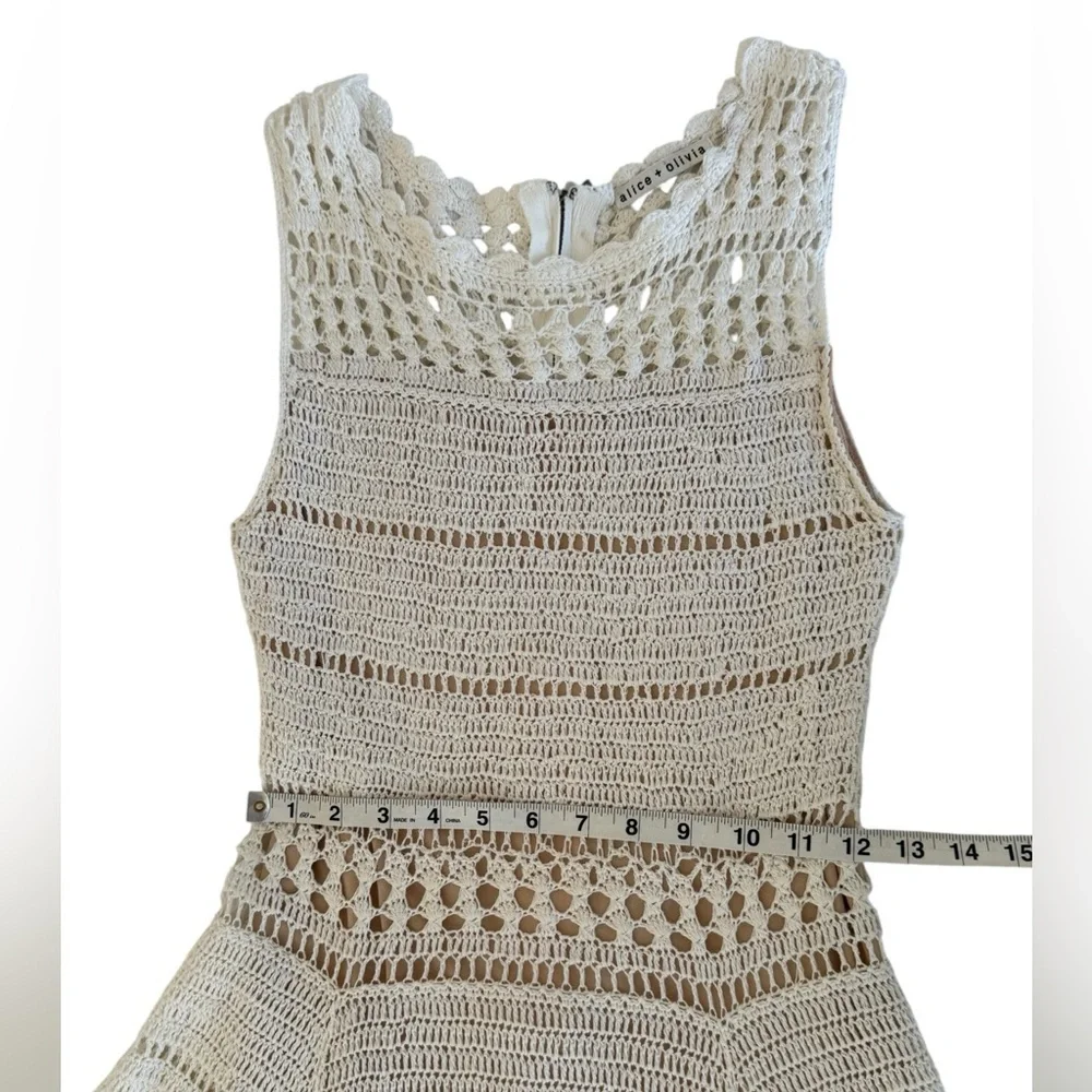 Alice + Olivia Noella Crochet Lace Dress S Ivory Cream Fit-and-Flare Above Knee - Picture 8 of 12